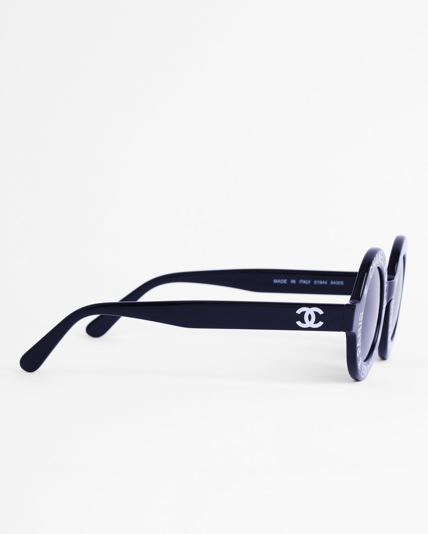 Vintage SS 1993 Detail Font Chanel Circle Sunglasses