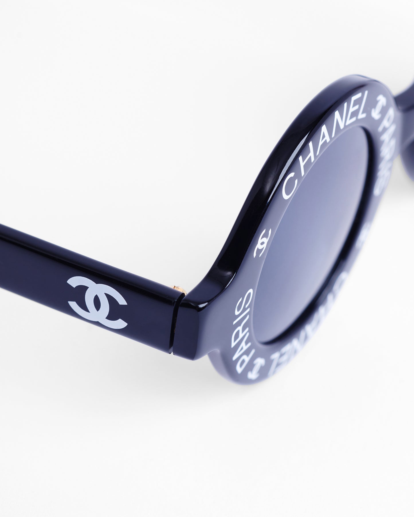 Vintage SS 1993 Detail Font Chanel Circle Sunglasses