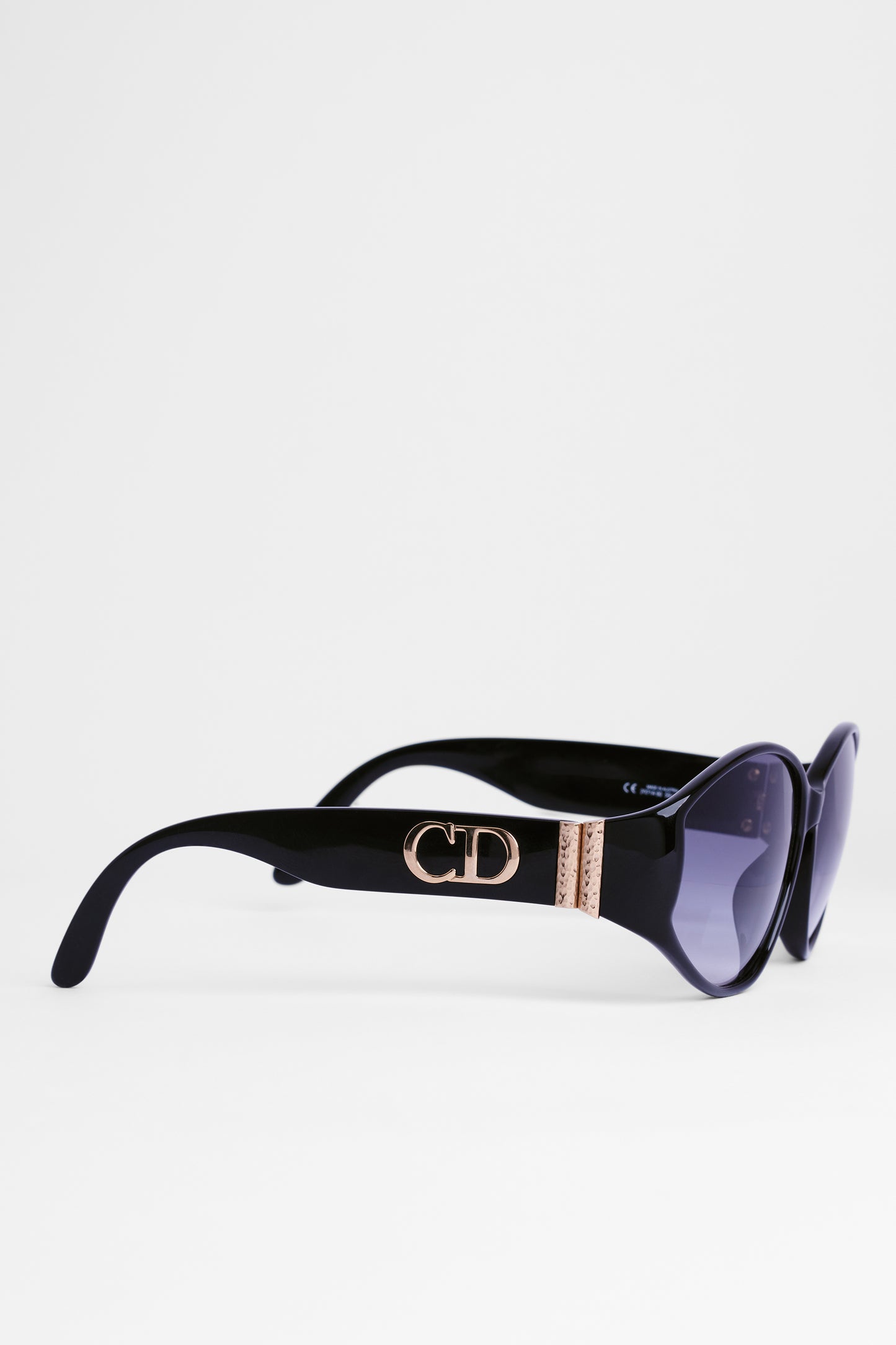 Angular Oval Black Sunglasses