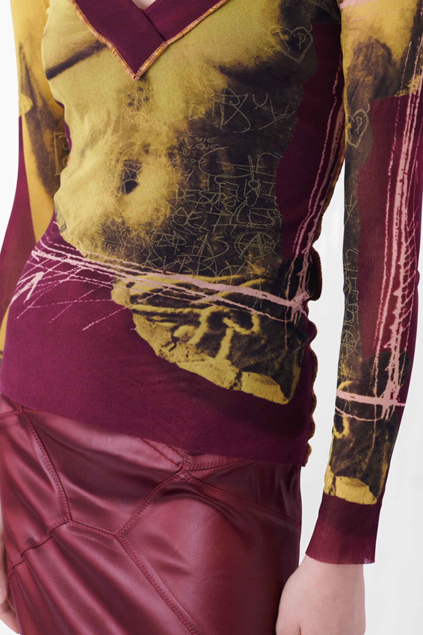 Vintage Venus Print V-Neck Mesh Top