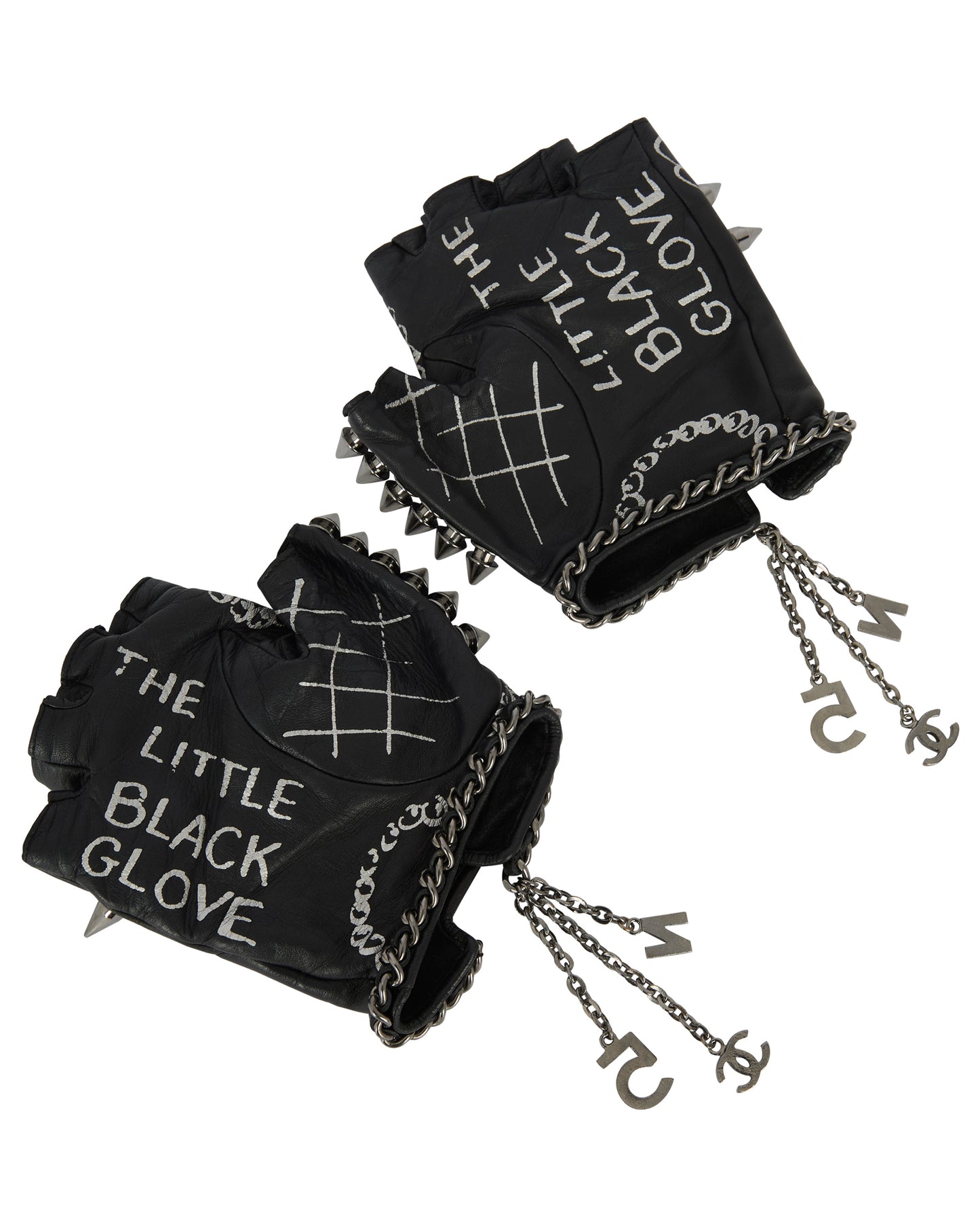 Chanel Runway F/W 2013 " Little Black Glove"