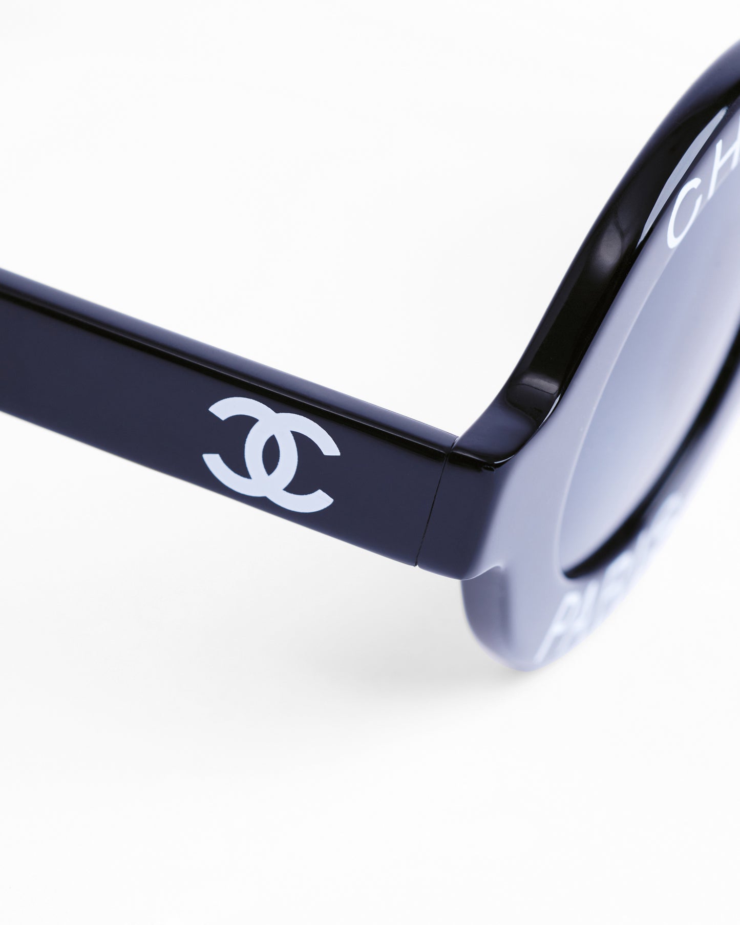 Vintage SS 1993 Chanel Circle Sunglasses