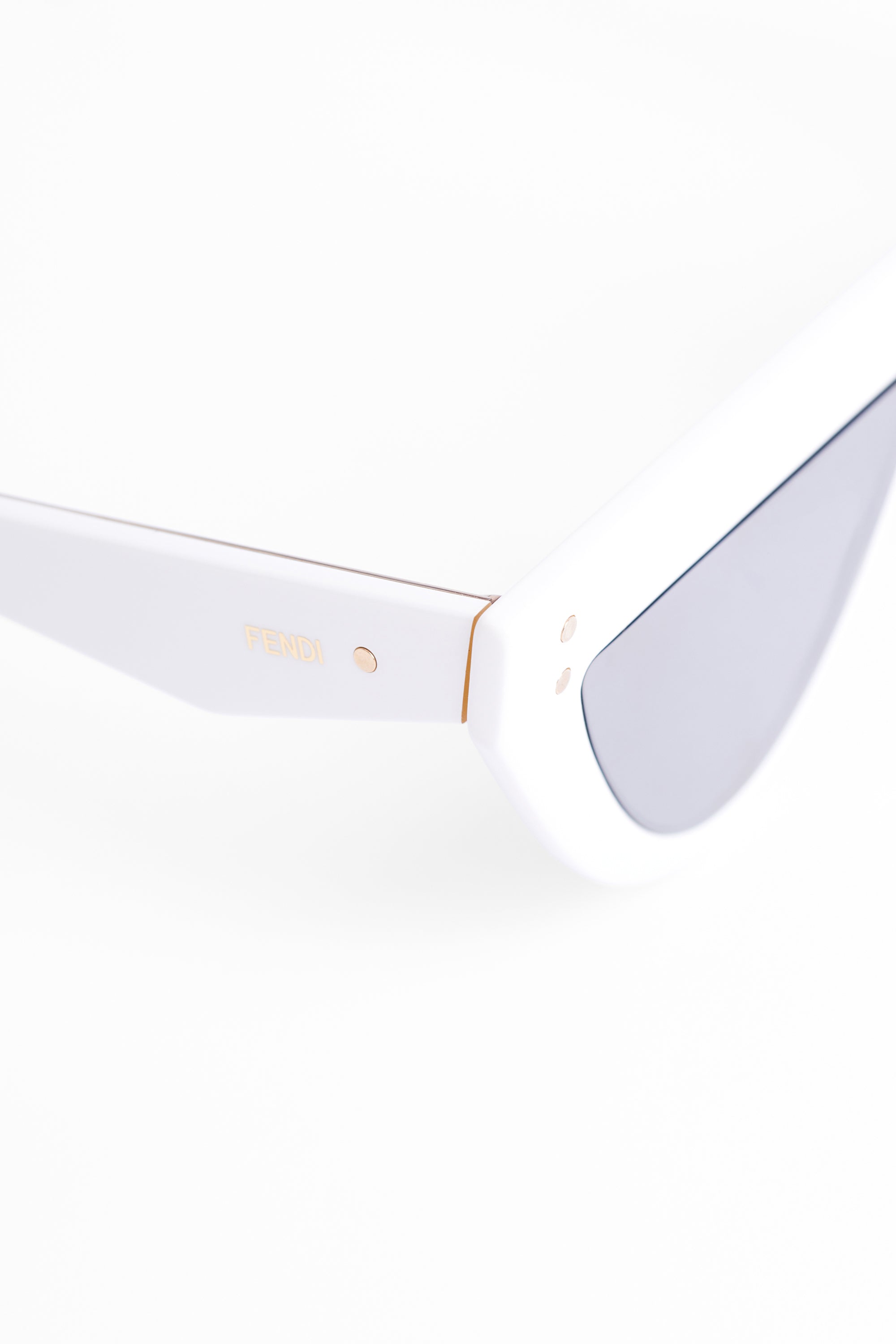 Fendi sunglasses 2024 white frame