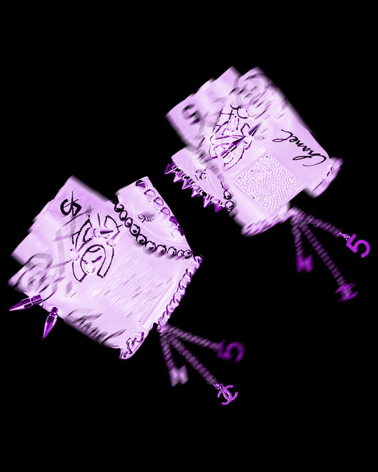 Chanel Runway F/W 2013 " Little Black Glove"